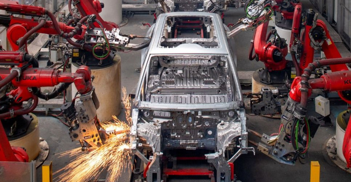 Why China ordered its automakers to STOP plans for factories in Europe ev evnews electricvehicles by Kyaw Kyaw Tun
