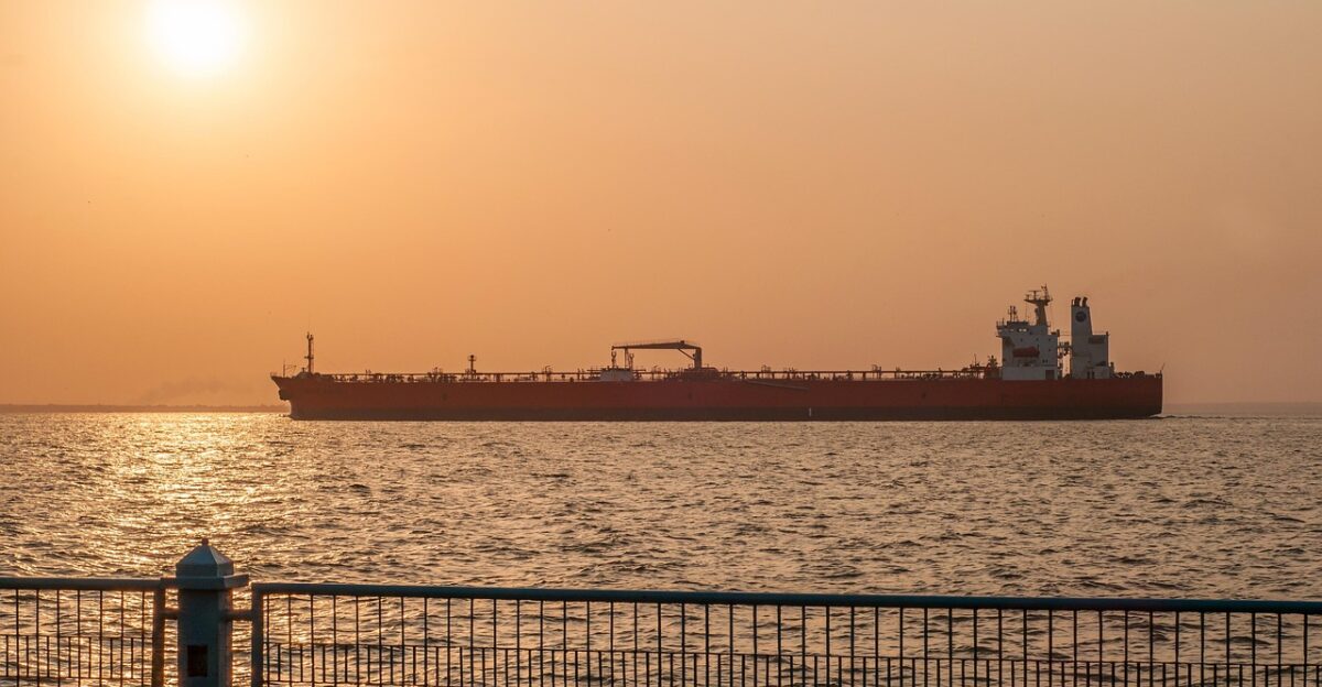 maracaibo venezuela sunrise ship oil tanker silhouettes sun sunshine sea ocean water nature outside beautiful brown sunshine venezuela oil tanker oil tanker oil tanker oil tanker oil tanker