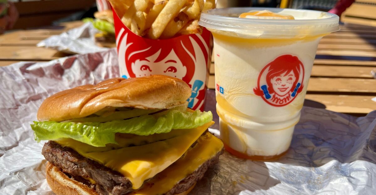 I tried the Wendy s Krabby Patty Kollab meal so you don t have to