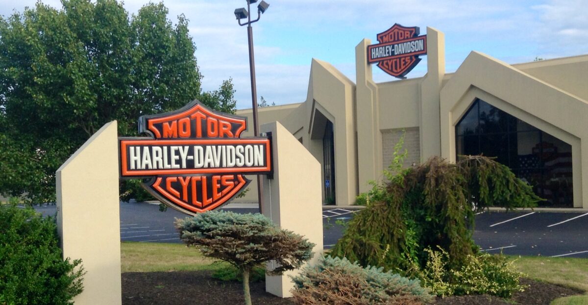 Harley Davidson Motorcycles Dealership Brother s of Branford CT 8 2014 by Mike Mozart of TheToyChannel and JeepersMedia on YouTube