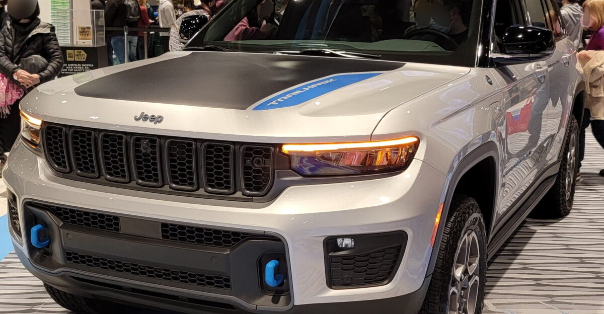 Jeep Grand Cherokee 4xe Trailhawk at 2022 Chicago Auto Show