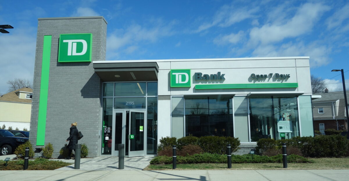 File MTA Flatbush South 76 - TD Bank jpg - Wikimedia Commons