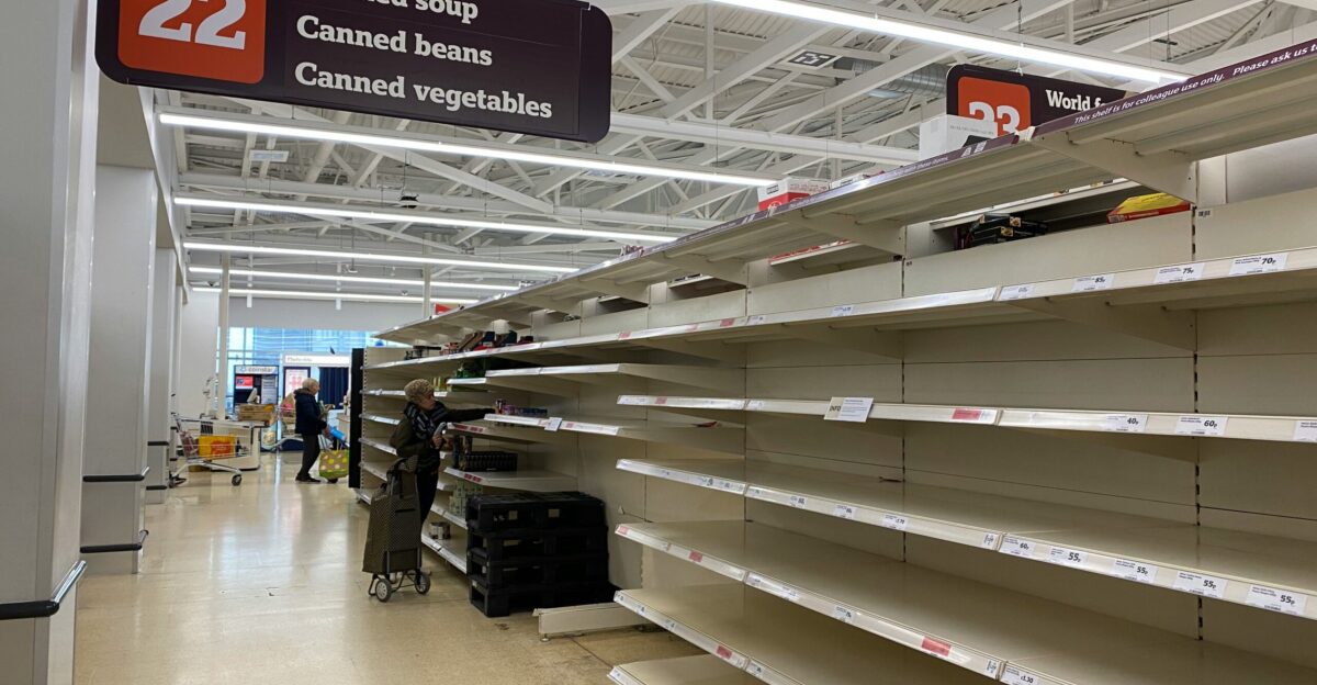 black and white kanji text signage